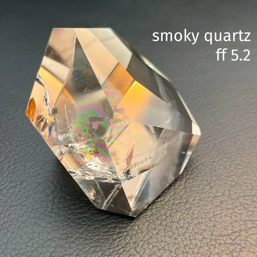 スモーキークォーツ　フリーフォーム　5.5㎝　虹　煙水晶　スモーキーアイリス スモーキークォーツ フリーフォーム 5.5㎝ 虹 煙水晶 スモーキー